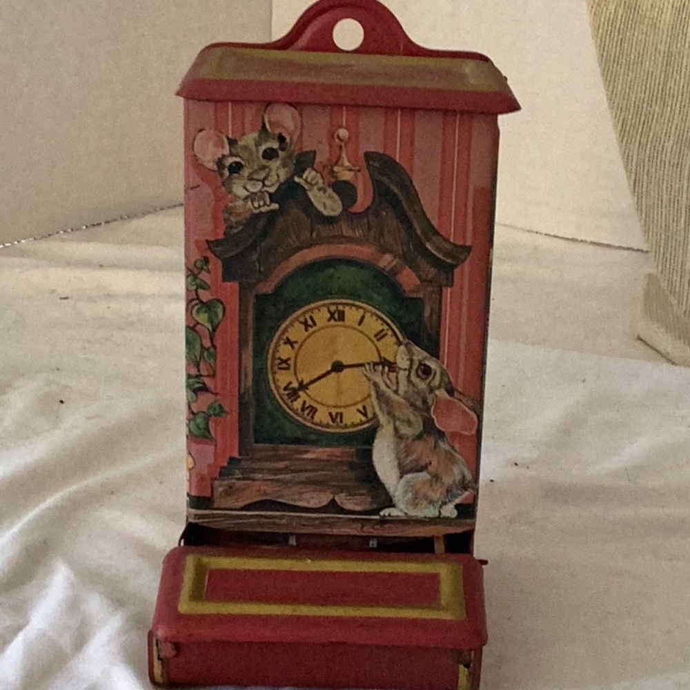 Bundle , vintage , 2matchbox holders and mug